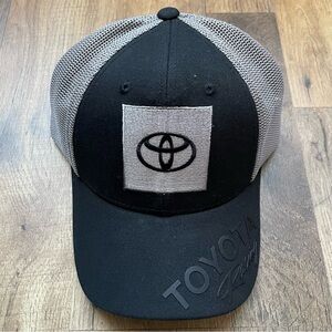 NASCAR-EMBROIDERED BLACK & GRAY HAT-ADJUSTABLE-TOYOTA CAP